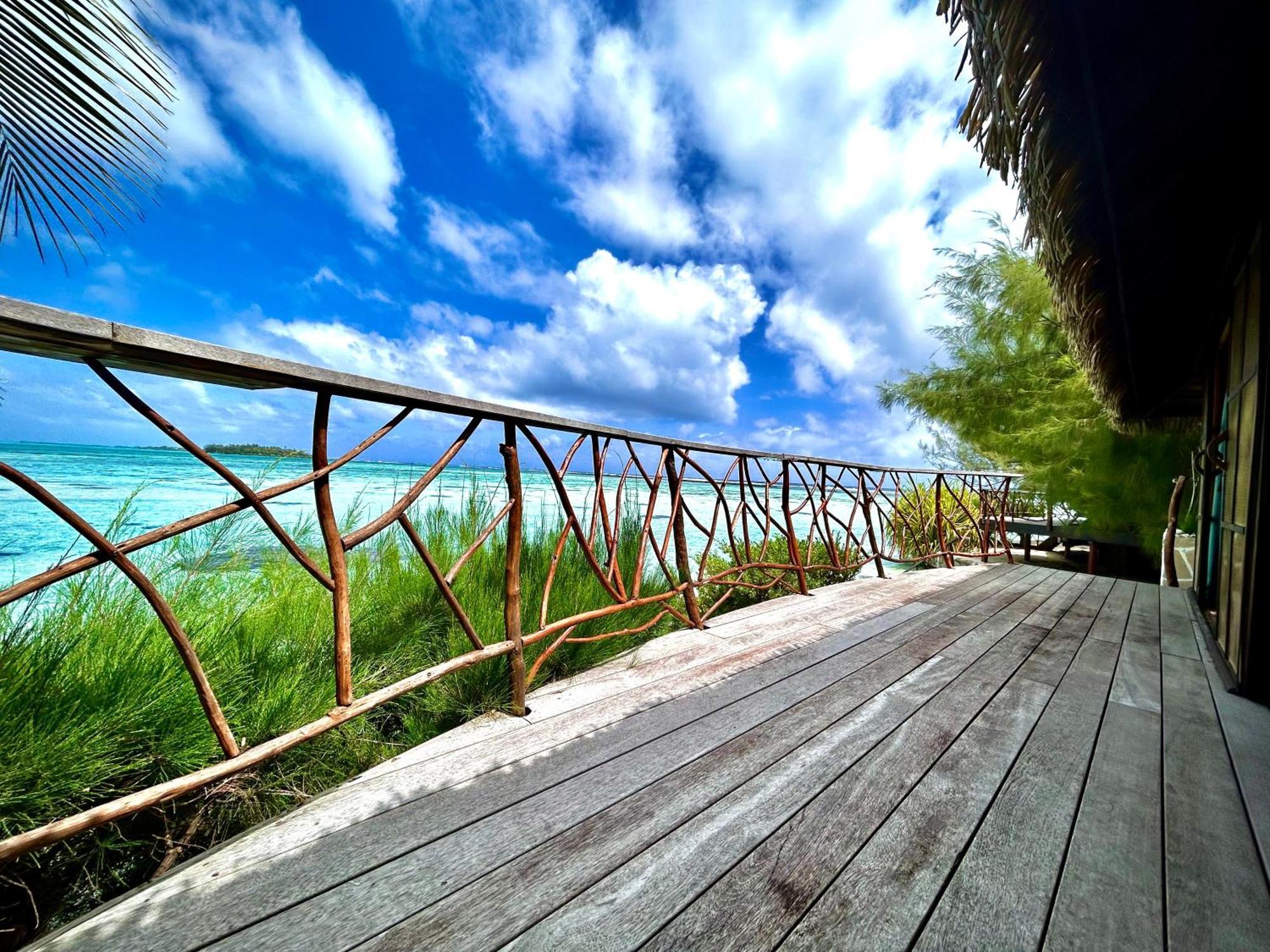 Eden Private Island Tahaa Hotel Patio  Exterior photo