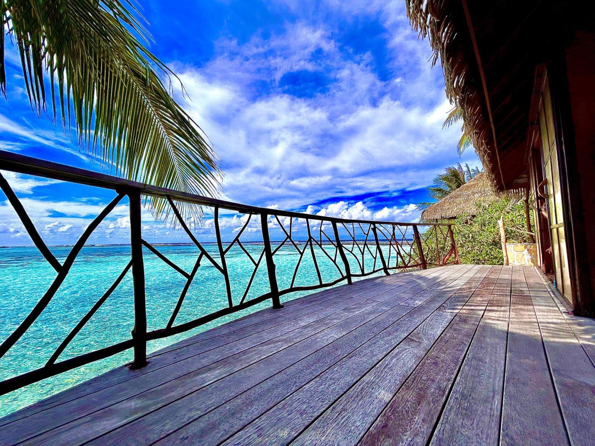 Eden Private Island Tahaa Hotel Patio  Exterior photo